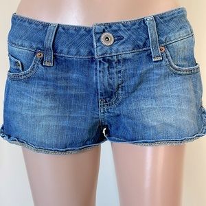 AMERICAN EAGLE | Blue Denim Jean Shorts ~ Size 8 Short Inseam